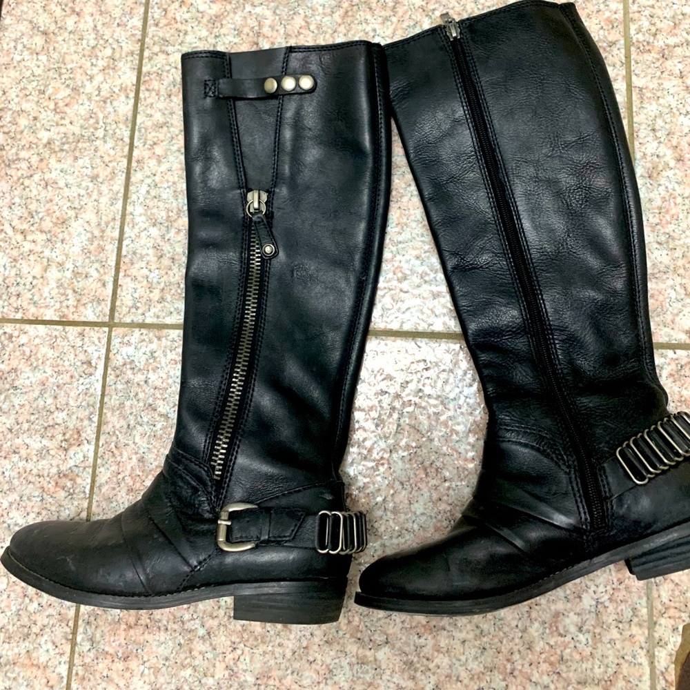 Leather boots